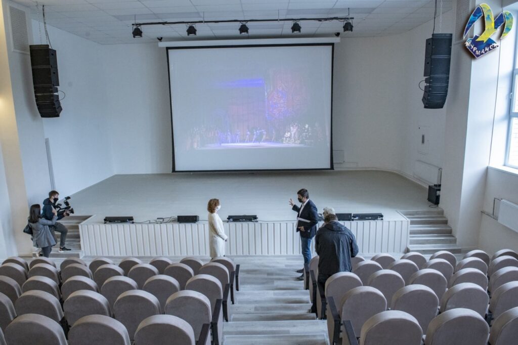 инсталляция музыкального светового оборудования в Мурманске